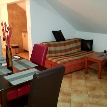 טיווט Apartments Jovan מראה חיצוני תמונה