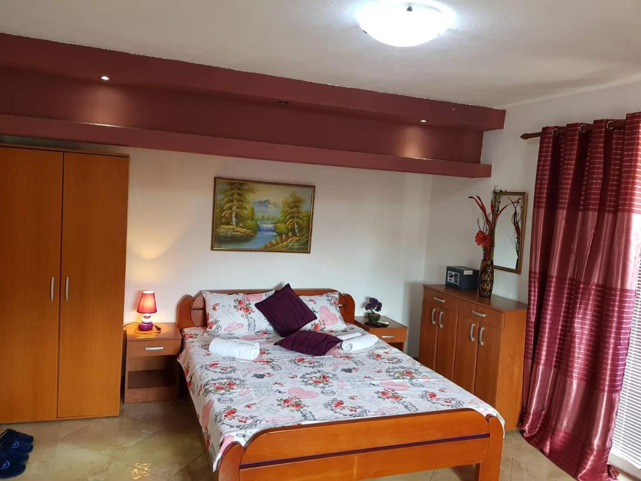 טיווט Apartments Jovan מראה חיצוני תמונה